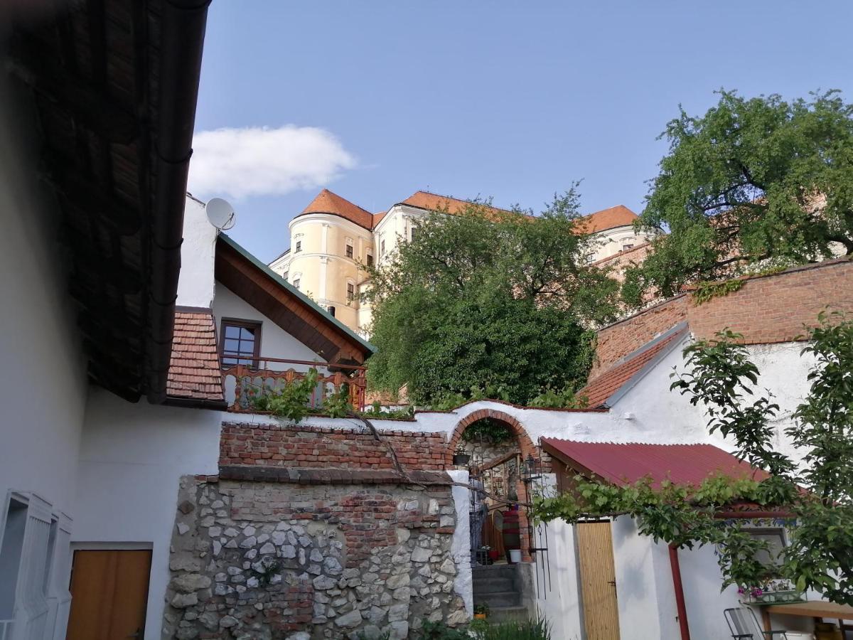Castle-Wall-Inn Mikulov Kültér fotó